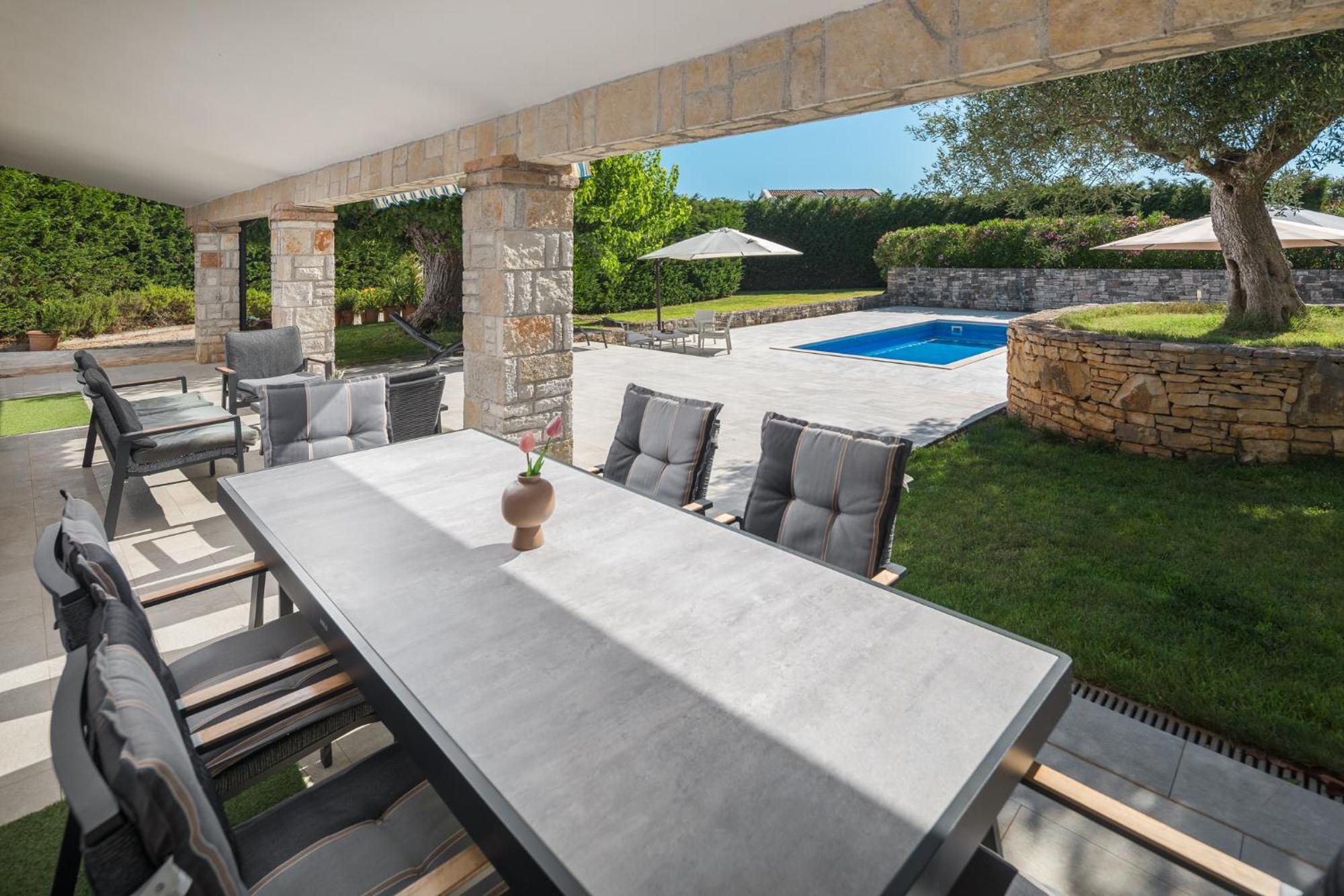 Mon Perin Castrum - House Of Nice Memories Bale Buitenkant foto